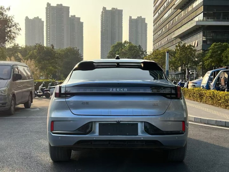 东莞22年极氪汽车0019