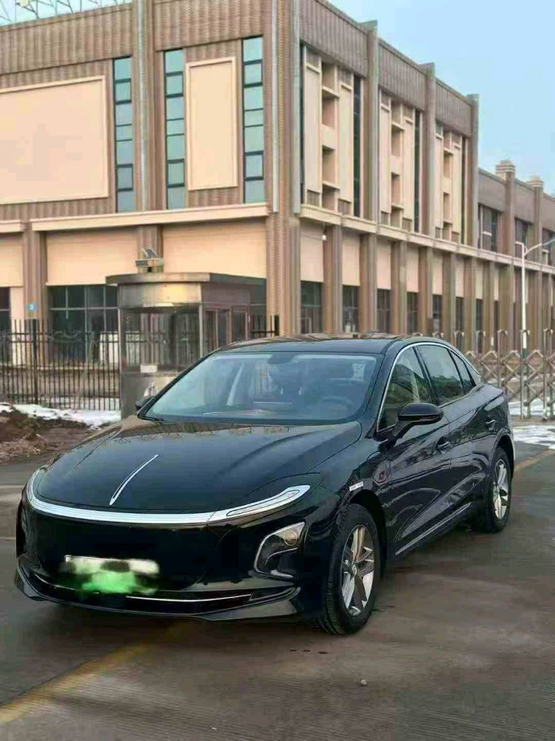 济宁25年红旗E-QM52