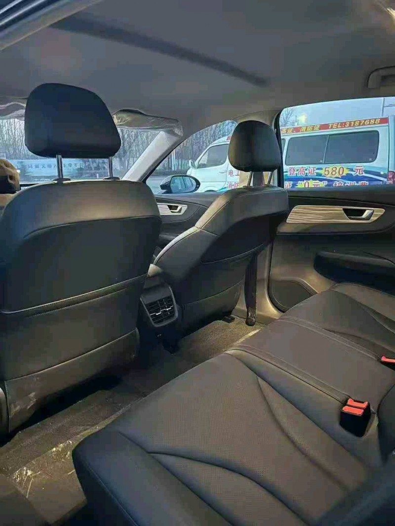 济宁25年红旗E-QM57