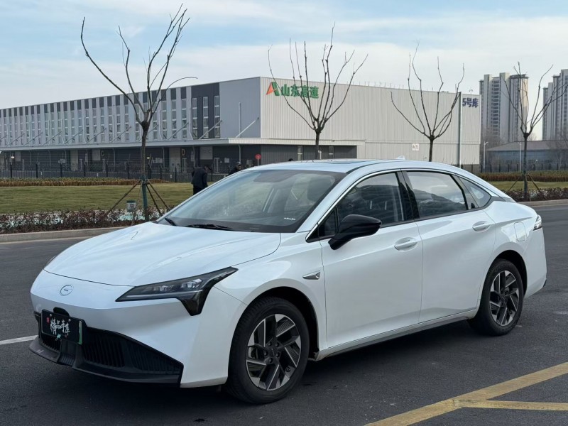 青岛25年传祺埃安S2