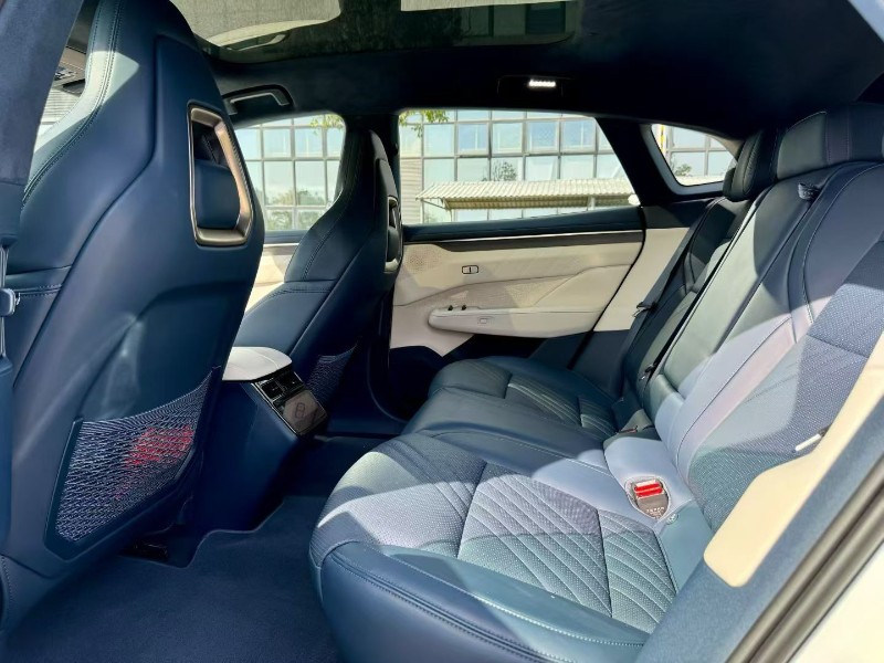 东莞24年极氪汽车0016