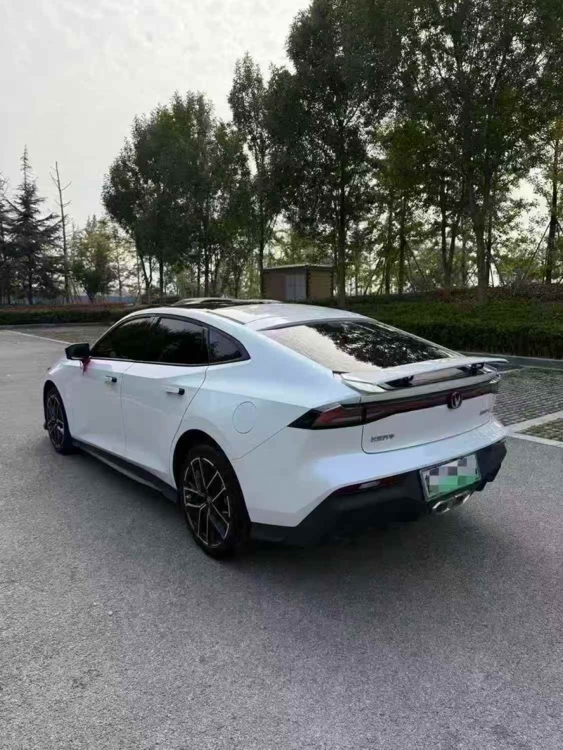 菏泽25年长安汽车UNI7