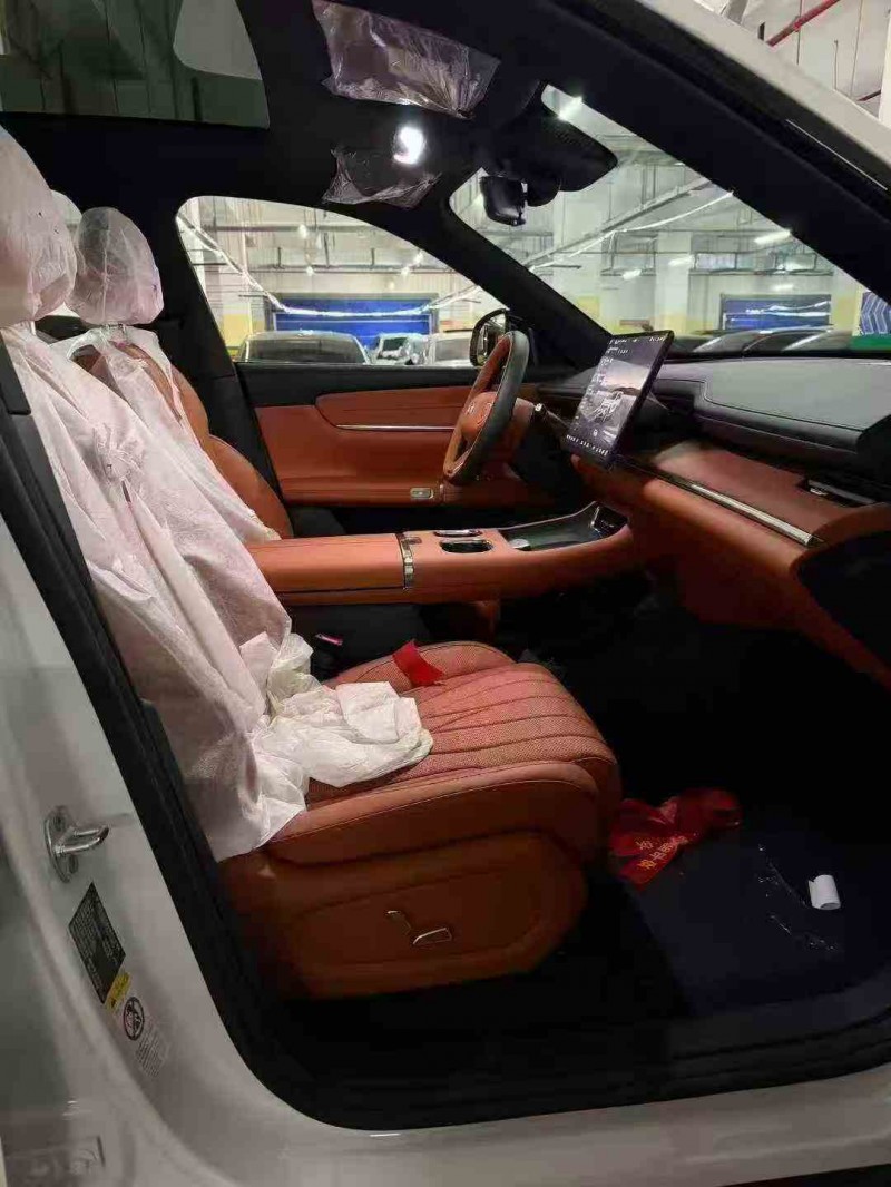 重庆25年长安汽车启源3