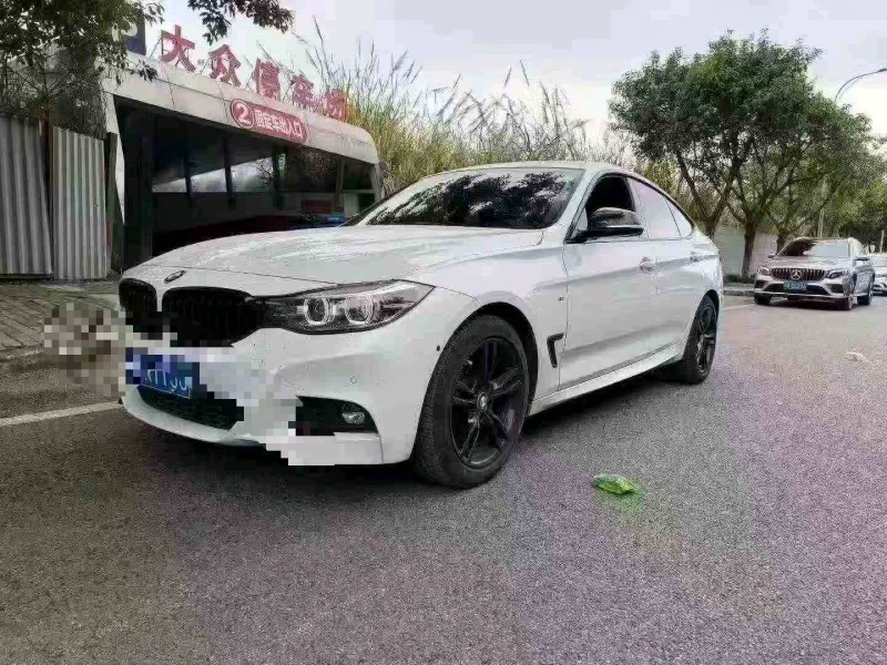 重庆21年宝马3系3