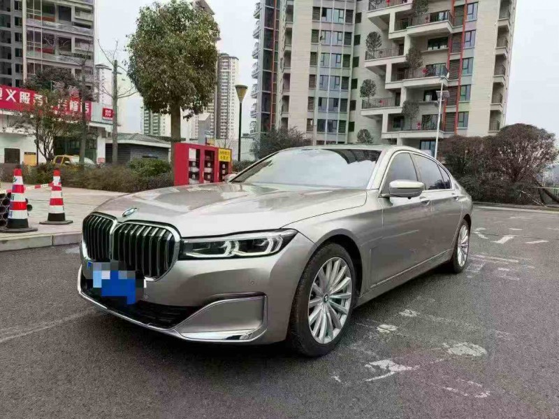 重庆21年宝马7系3