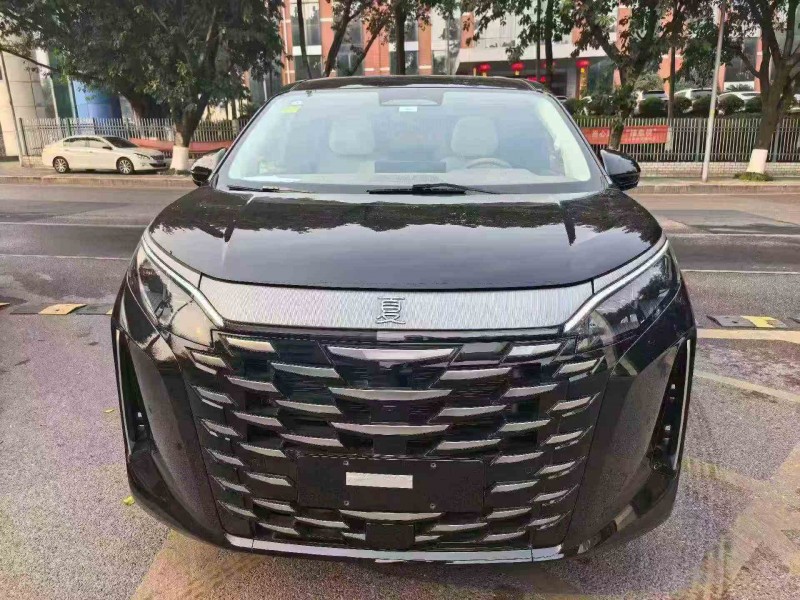 重庆25年比亚迪夏1