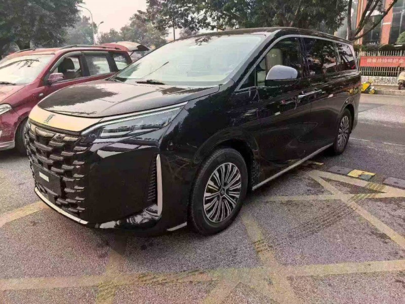 重庆25年比亚迪夏2