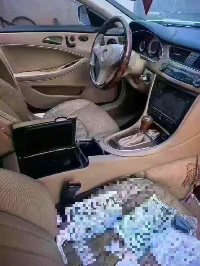 菏泽09年奔驰CLS3