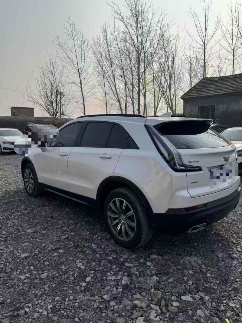 菏泽20年凯迪拉克XT47