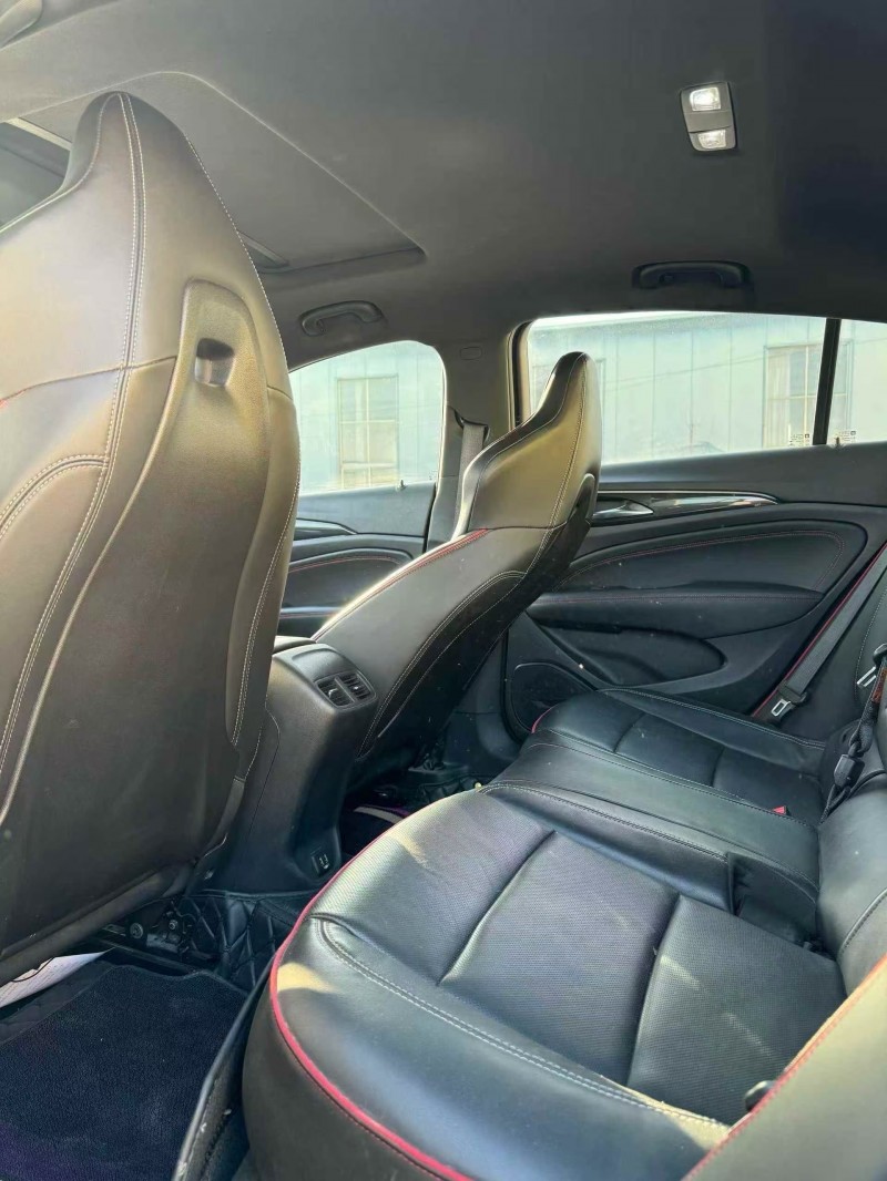 菏泽20年别克君威5