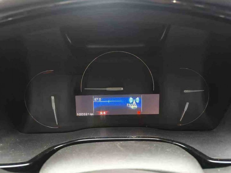 德阳17年凯迪拉克XT55