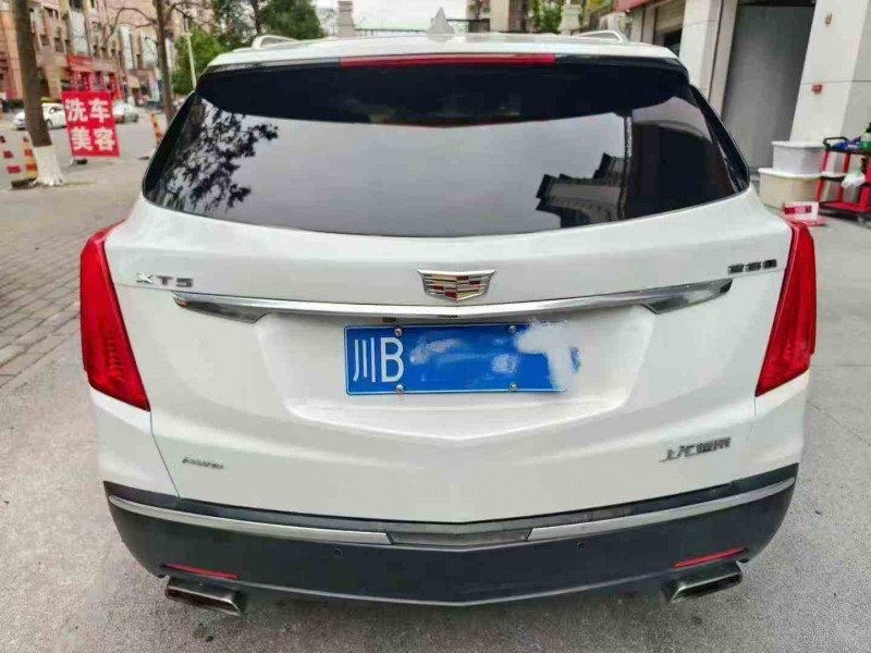 德阳17年凯迪拉克XT59