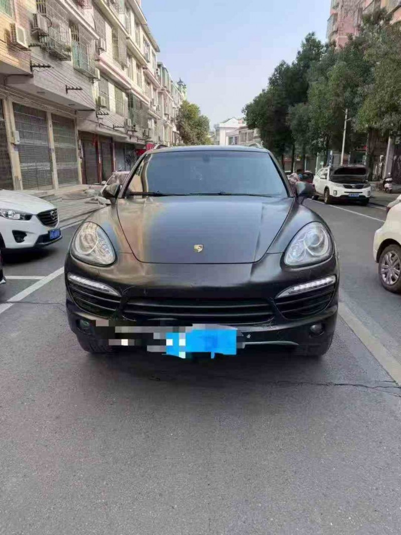 邵阳14年保时捷卡宴1