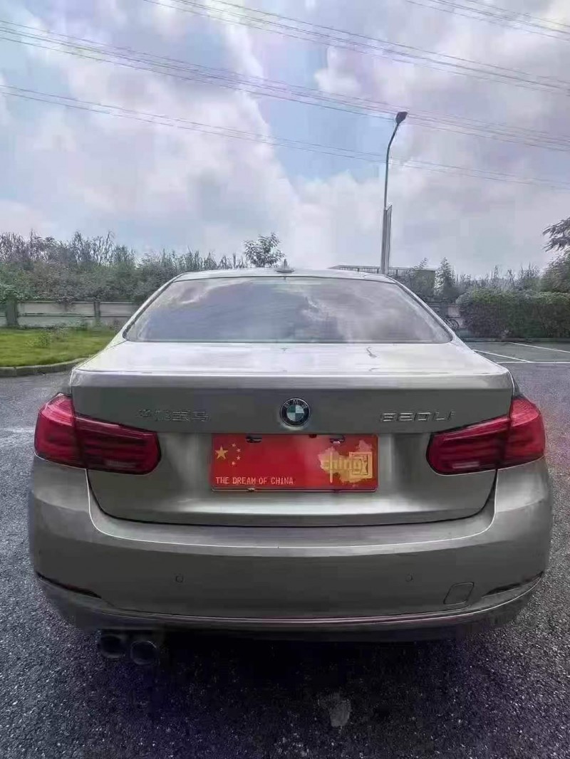 广州19年宝马3系8