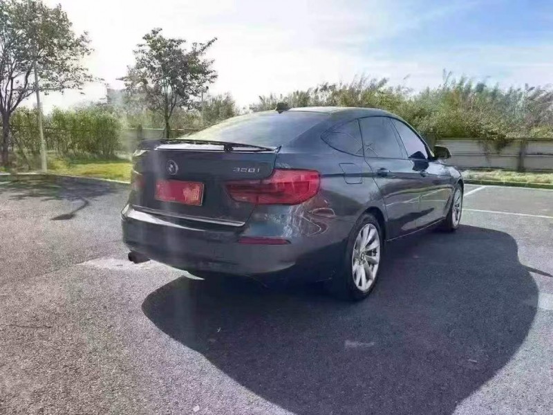 广州19年宝马3系7