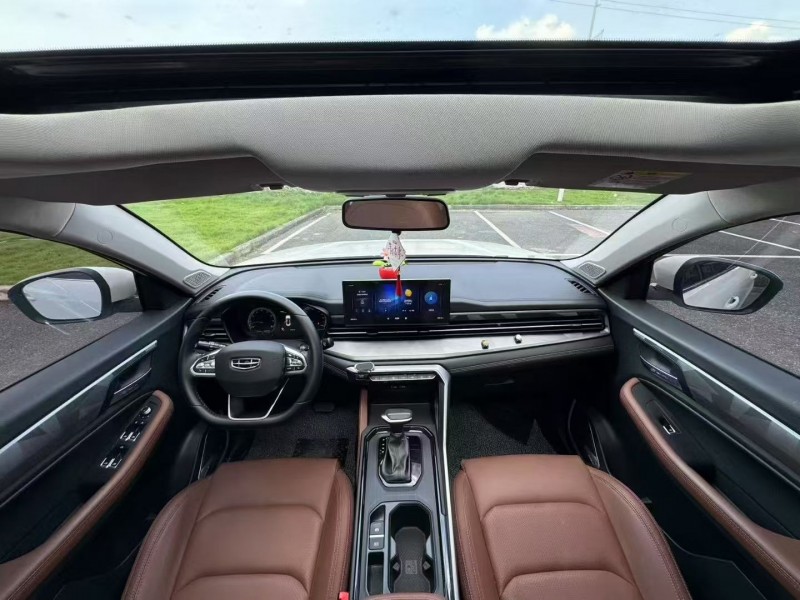 广州23年吉利远景8