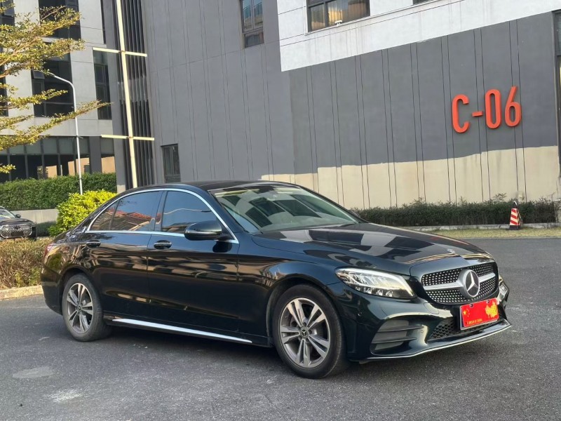 广州21年奔驰C8