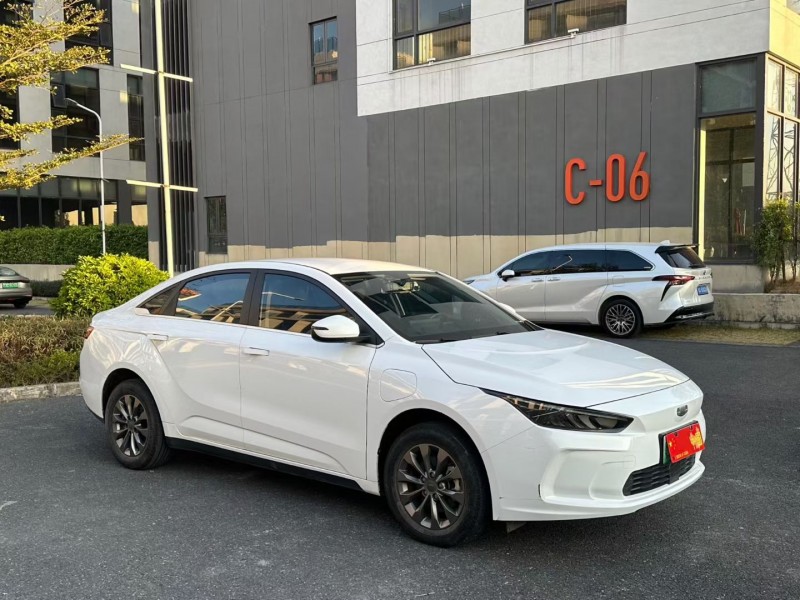 广州22年吉利几何2