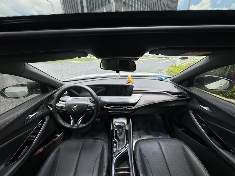 广州23年别克威朗8