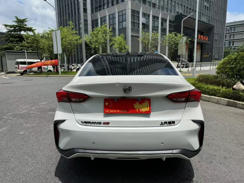 广州23年别克威朗9