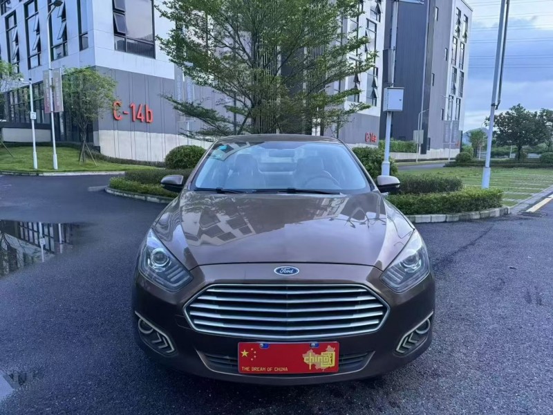 广州17年福特福睿斯1