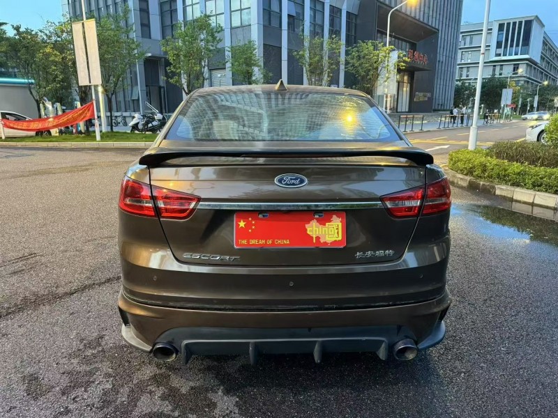 广州17年福特福睿斯9