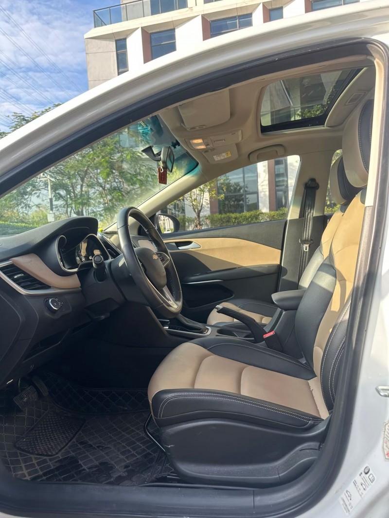 广州22年雪佛兰科鲁泽6