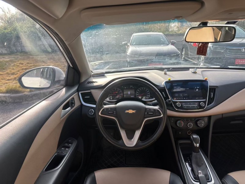 广州22年雪佛兰科鲁泽9