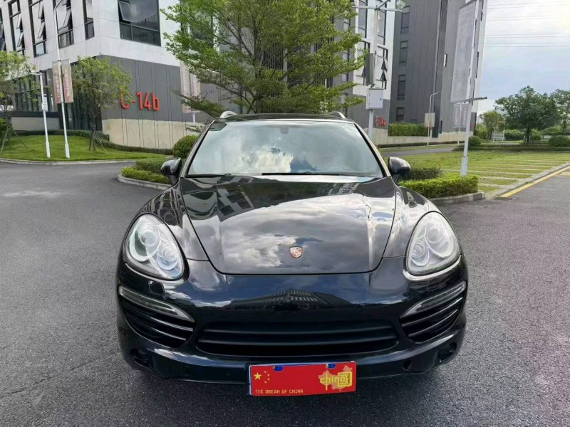 广州13年保时捷卡宴1