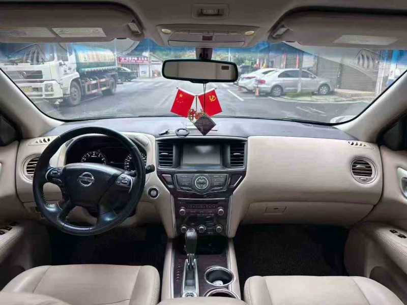 邵阳18年日产探路者4