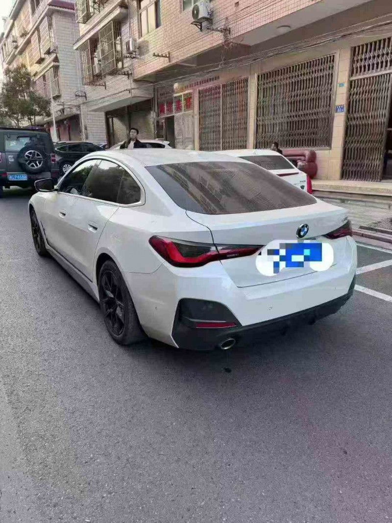 张家界24年宝马4系8