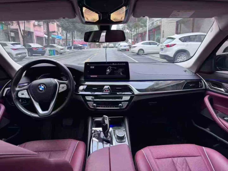 张家界22年宝马5系4