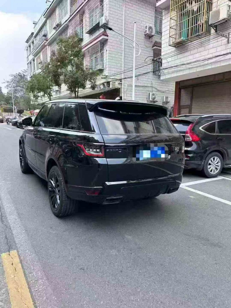 张家界21年路虎揽胜运动7