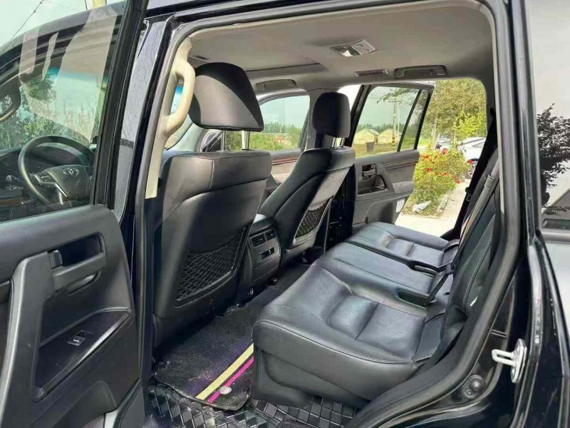 徐州19年丰田兰德酷路泽6