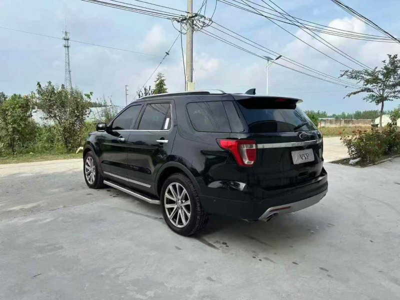徐州17年福特探险者3