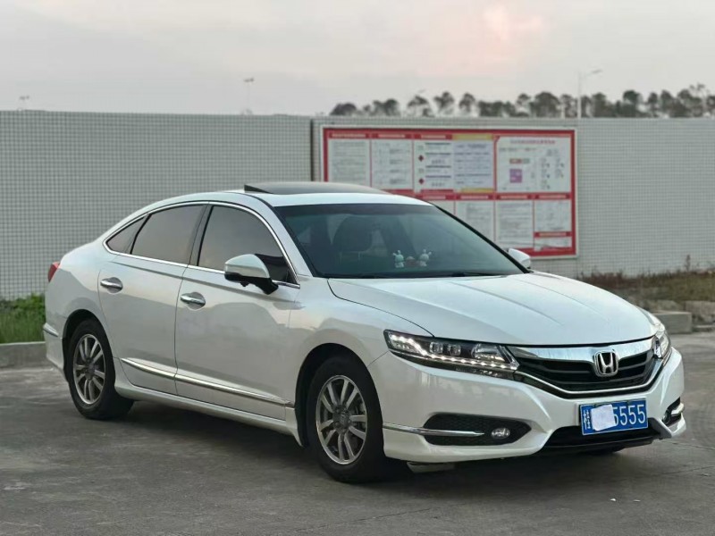 湛江16年本田思铂睿2