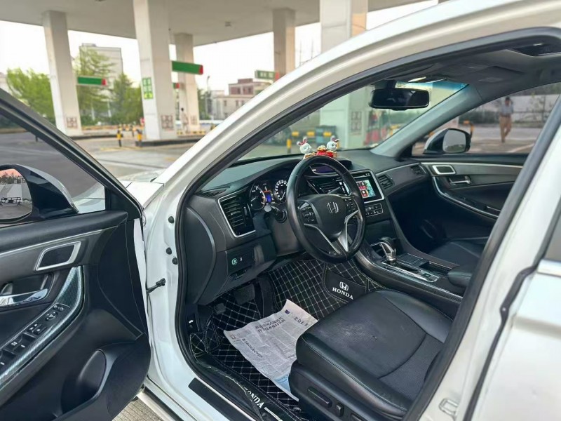 湛江16年本田思铂睿9