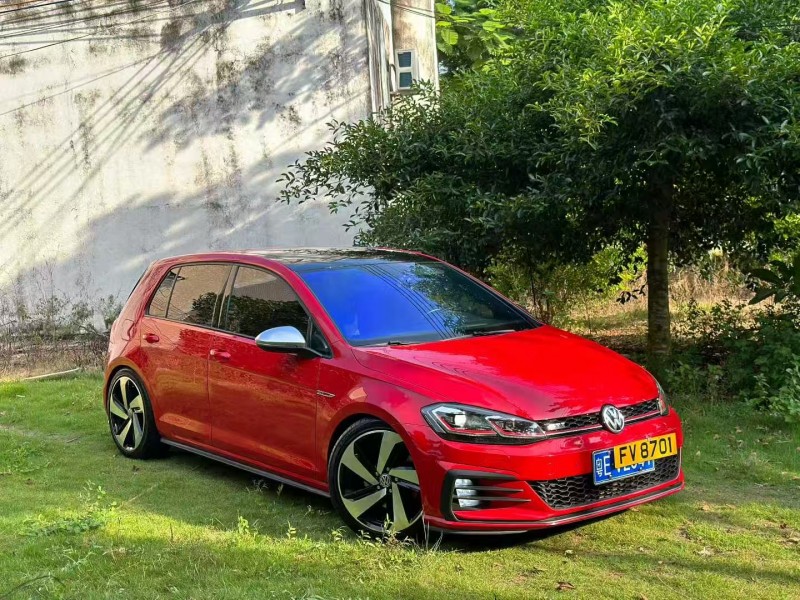 湛江18年大众高尔夫3