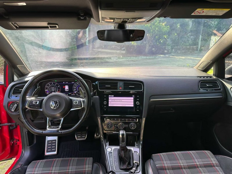 湛江18年大众高尔夫7