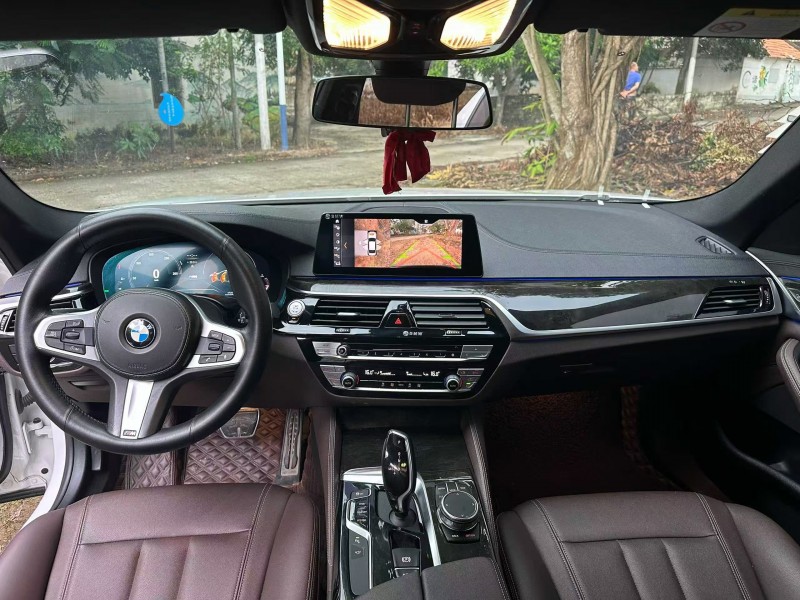 湛江19年宝马5系4