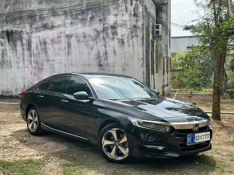 湛江19年本田雅阁2