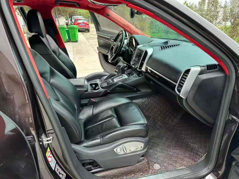 徐州17年保时捷卡宴8