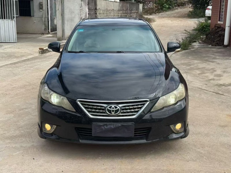 湛江12年丰田锐志1