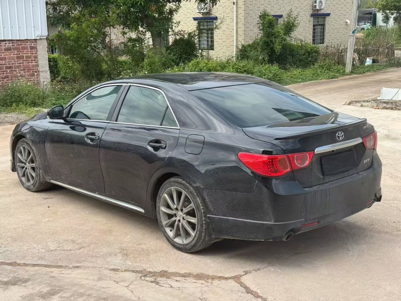 湛江12年丰田锐志6