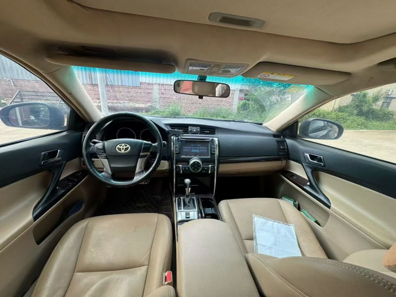 湛江12年丰田锐志7