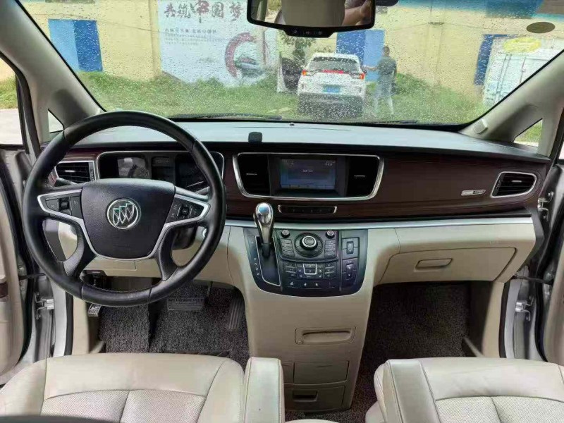 徐州17年别克GL86