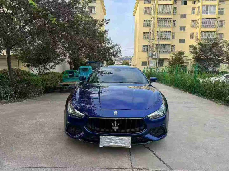 徐州21年玛莎拉蒂Ghibli1