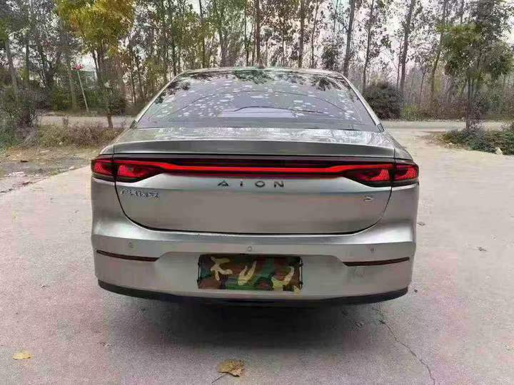 徐州23年传祺埃安S9