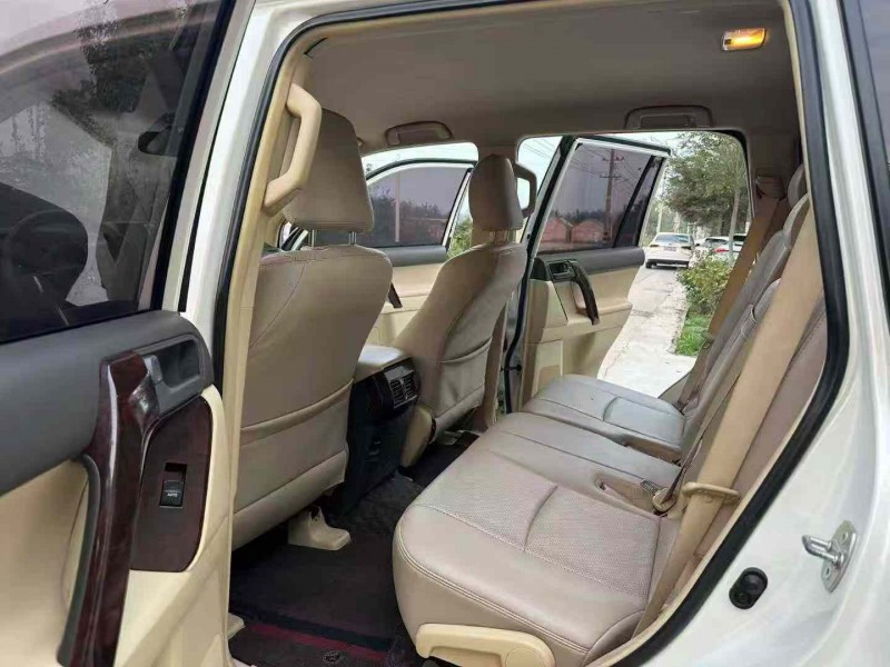 徐州17年丰田普拉多6