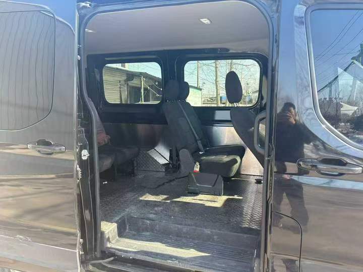 徐州22年大通V903